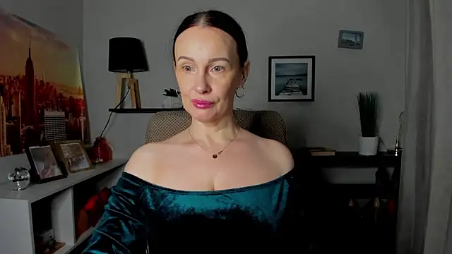 Velvet Jasmine online show from 13, 1, 2026