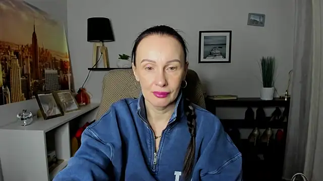 Velvet Jasmine online show from 16, 1, 2026