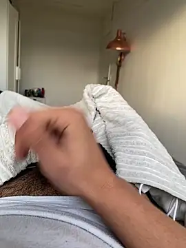 Snapshot of TrTrt999 chatting on 18, 11, 2025 TrTrt999 online show from 18, 11, 2025