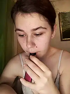 Snapshot of ToryTayler chatting on 15, 12, 2025 ToryTayler online show from 15, 12, 2025