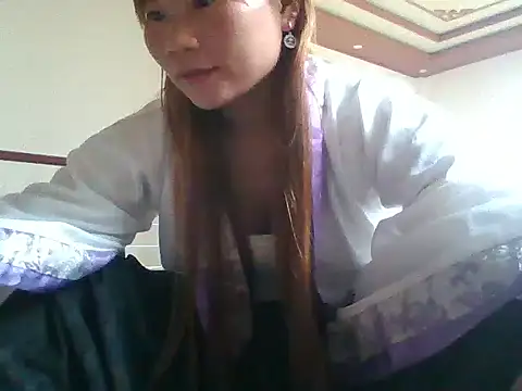Snapshot of Mainay0033 chatting on 2, 10, 2025 Mainay0033 online show from 2, 10, 2025