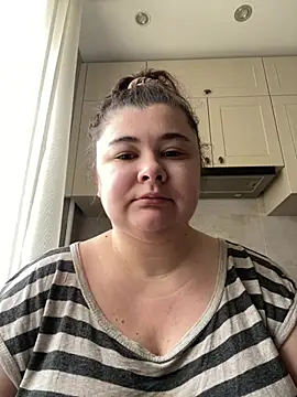 AliceCurlyX online show from 2, 3, 2026