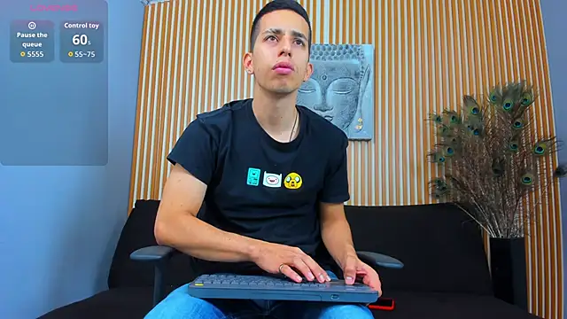 Snapshot of Alexander_gold chatting on 4, 10, 2025 Alexander gold online show from 4, 10, 2025