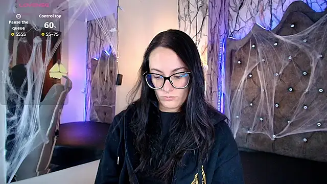 Zami Escobar of online show from 23, 10, 2025