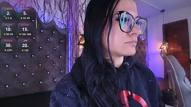 Zami Escobar of online show from 4, 12, 2025