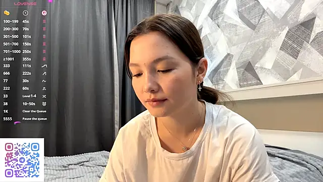 KiraVelvet online show from 23, 10, 2025