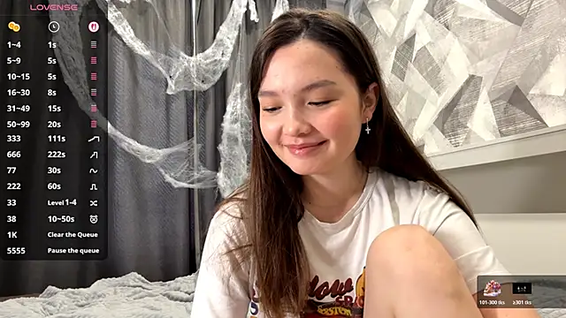 KiraVelvet online show from 2, 11, 2025