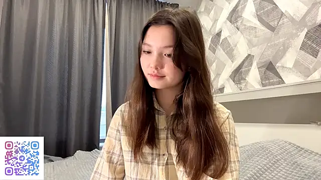 KiraVelvet online show from 9, 11, 2025