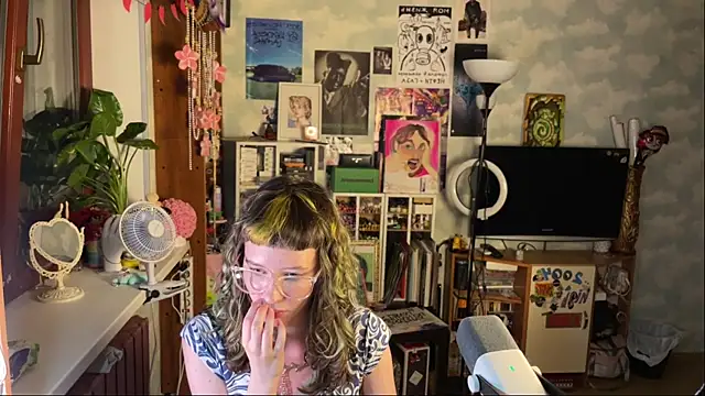 Snapshot of darling_darinka chatting on 31, 7, 2026 darling darinka online show from 31, 7, 2026