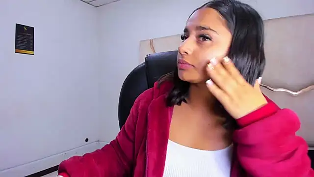 ScarletDoll online show from 5, 12, 2025