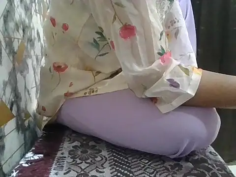 Roshani hoty online show from 17, 3, 2026