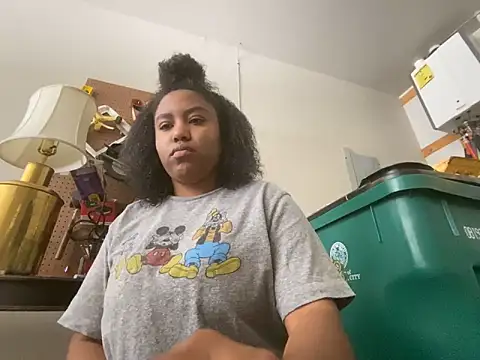 princesslivv online show from 7, 4, 2026