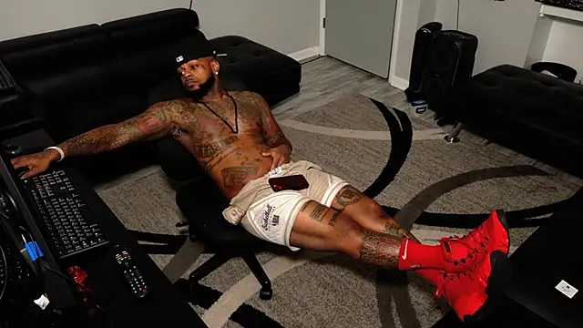 SLANGONDEMHOES online show from 10, 2, 2026