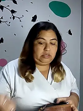 curvy diva  online show from 18, 9, 2025