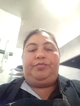 Snapshot of curvy_diva_ chatting on 15, 12, 2025 curvy diva online show from 15, 12, 2025