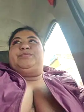 Snapshot of curvy_diva_ chatting on 18, 12, 2025 curvy diva online show from 18, 12, 2025