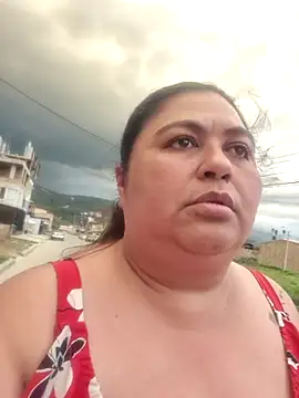 Snapshot of curvy_diva_ chatting on 19, 12, 2025 curvy diva online show from 19, 12, 2025