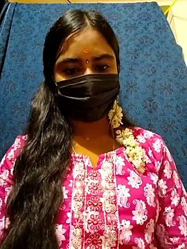 mini-queen online show from 5, 12, 2025