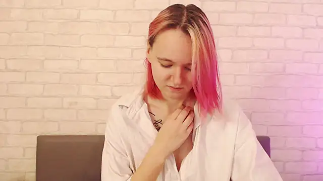 Ericha Stone online show from 28, 11, 2025