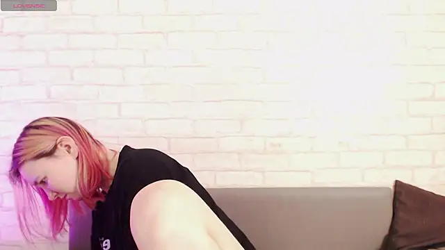 Ericha Stone online show from 3, 2, 2026