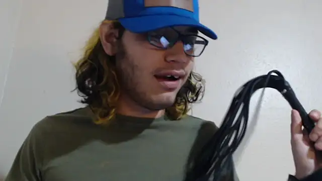 Snapshot of zacthefeetguy chatting on 3, 2, 2026 zacthefeetguy online show from 3, 2, 2026