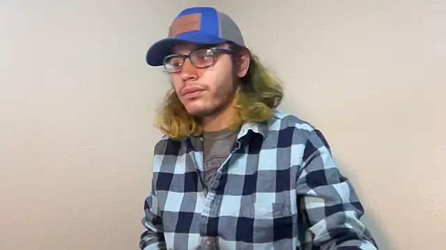 Snapshot of zacthefeetguy chatting on 11, 2, 2026 zacthefeetguy online show from 11, 2, 2026