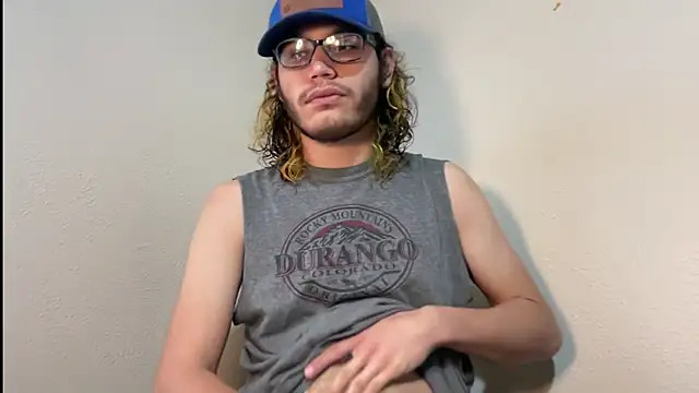 Snapshot of zacthefeetguy chatting on 22, 2, 2026 zacthefeetguy online show from 22, 2, 2026