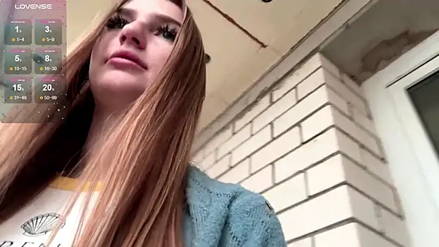 SweetJinny88 online show from 22, 11, 2025