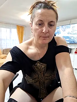 Fluturas2 online show from 1, 12, 2025