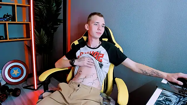 Snapshot of TimBlaks chatting on 14, 9, 2025 TimBlaks online show from 14, 9, 2025