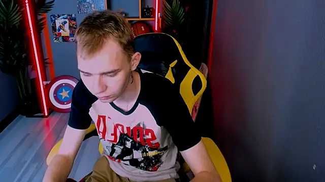 Snapshot of TimBlaks chatting on 8, 11, 2025 TimBlaks online show from 8, 11, 2025