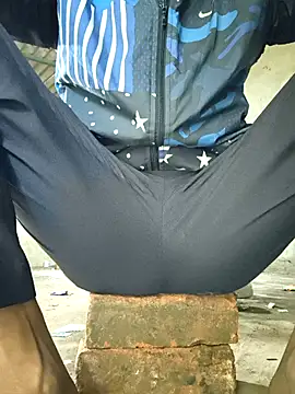 Snapshot of onlymasti00 chatting on 5, 10, 2025 onlymasti00 online show from 5, 10, 2025