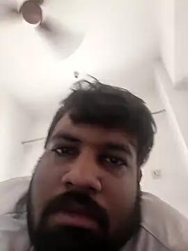 vinay smalldick online show from 6, 4, 2026