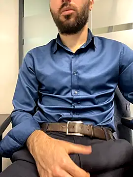 Snapshot of speddy34 chatting on 21, 10, 2025 speddy34 online show from 21, 10, 2025