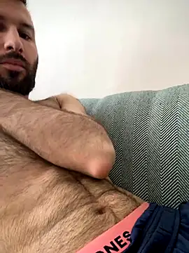 Snapshot of speddy34 chatting on 26, 10, 2025 speddy34 online show from 26, 10, 2025