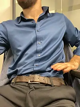 Snapshot of speddy34 chatting on 10, 11, 2025 speddy34 online show from 10, 11, 2025