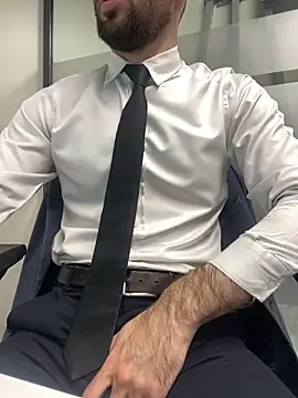 Snapshot of speddy34 chatting on 12, 11, 2025 speddy34 online show from 12, 11, 2025