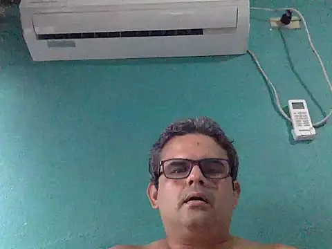 Snapshot of Katracho6969 chatting on 26, 10, 2025 Katracho6969 online show from 26, 10, 2025