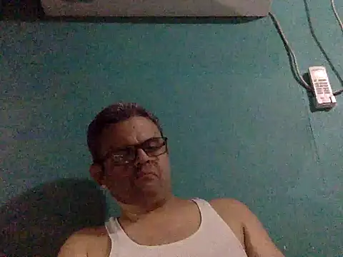 Snapshot of Katracho6969 chatting on 13, 11, 2025 Katracho6969 online show from 13, 11, 2025