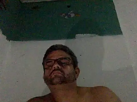 Snapshot of Katracho6969 chatting on 14, 12, 2025 Katracho6969 online show from 14, 12, 2025