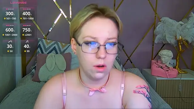 AlexandraGreen online show from 5, 4, 2026