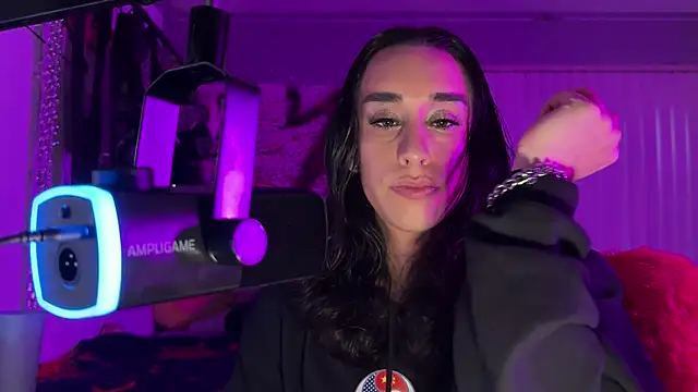 xoFrankie online show from 11, 4, 2026