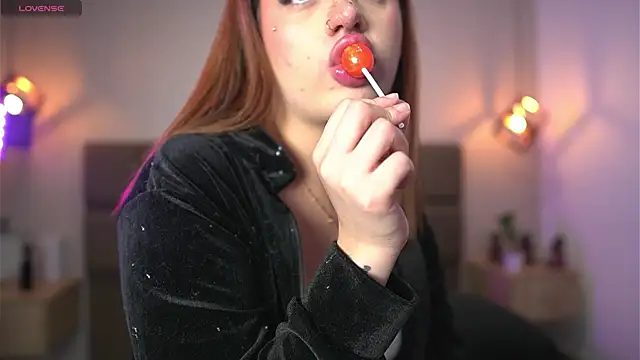 Snapshot of Julieth_Rojas chatting on 21, 7, 2026 Julieth Rojas online show from 21, 7, 2026