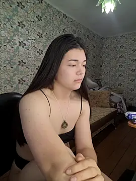 Albi Glow online show from 26, 9, 2025