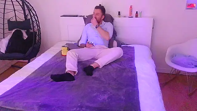 Snapshot of Keviios chatting on 23, 11, 2025 Keviios online show from 23, 11, 2025