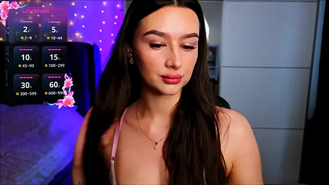 Veronica Larsson online show from 24, 2, 2026