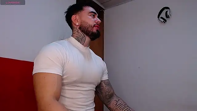 Snapshot of tommyblessd1 chatting on 5, 11, 2025 tommyblessd1 online show from 5, 11, 2025