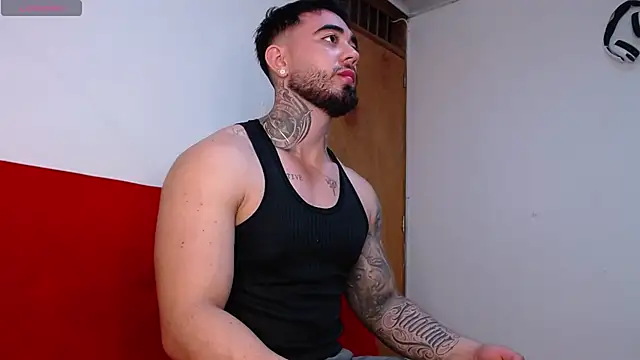 Snapshot of tommyblessd1 chatting on 11, 11, 2025 tommyblessd1 online show from 11, 11, 2025