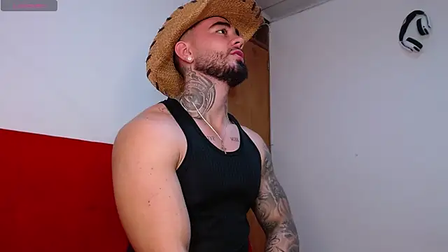 Snapshot of tommyblessd1 chatting on 11, 11, 2025 tommyblessd1 online show from 11, 11, 2025