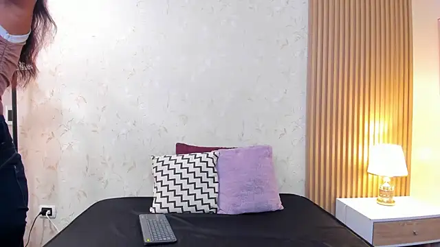 Snapshot of aliceandsia chatting on 15, 7, 2026 aliceandsia online show from 15, 7, 2026